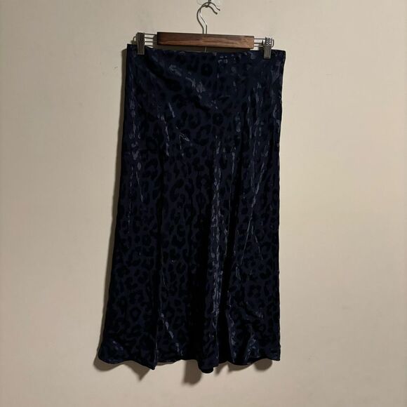 NWT Express Midi Slip Skirt in Navy Blue Metallic- Size Medium - Picture 2 of 8
